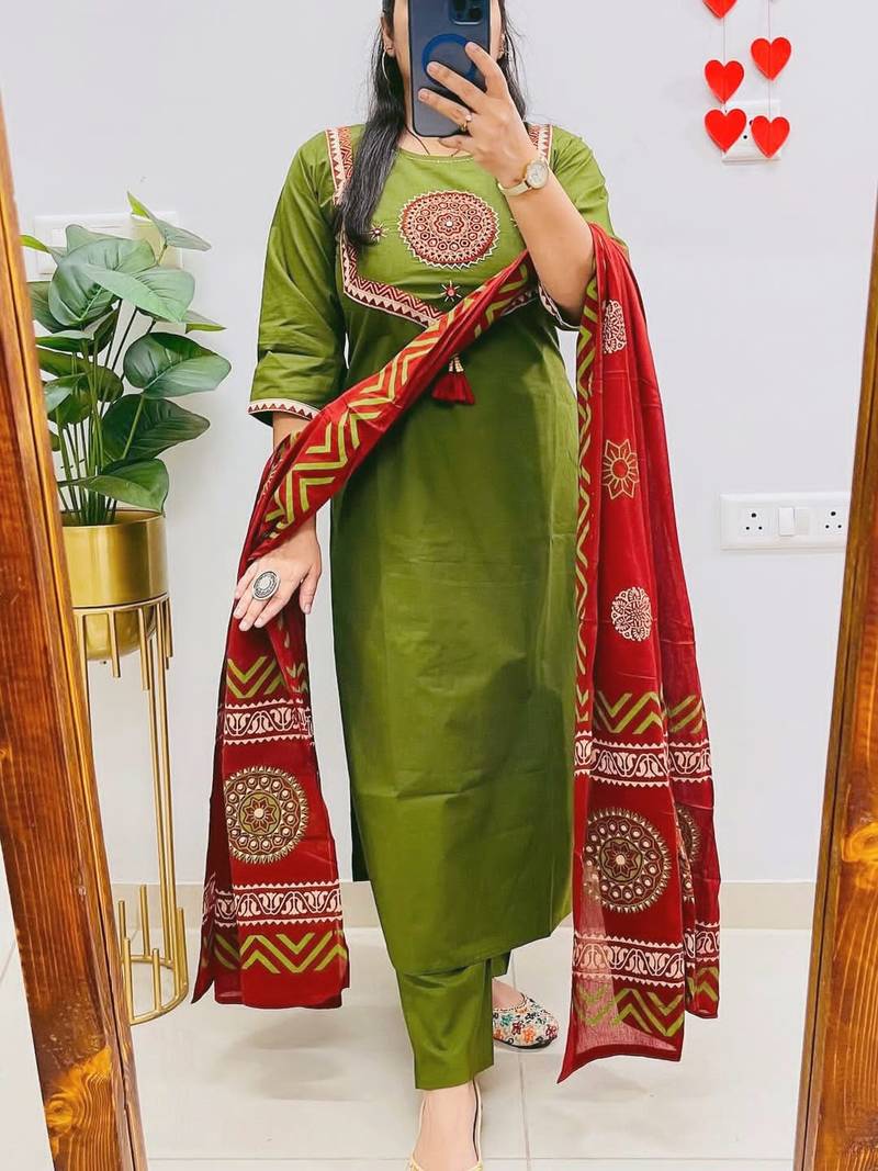 women pure cotton embroideredry kurta with pant and dupatta