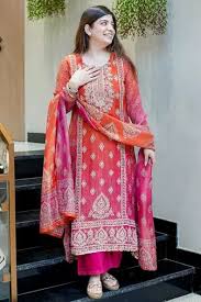 women pure cotton embroideredry kurta with pant and dupatta