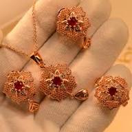 Mehfil-e-Zar Floral Set